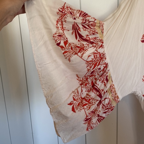 Free people boho flowy top! - Picture 3 of 5